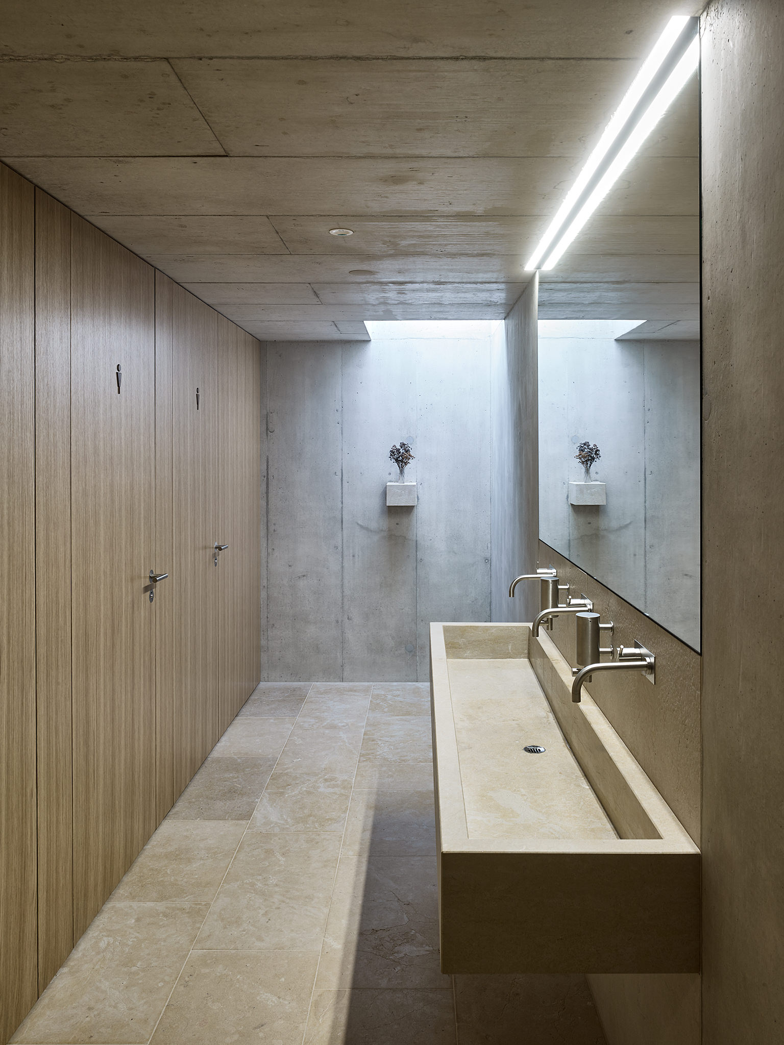 E17642 Alpa 066585 SCREEN 170822